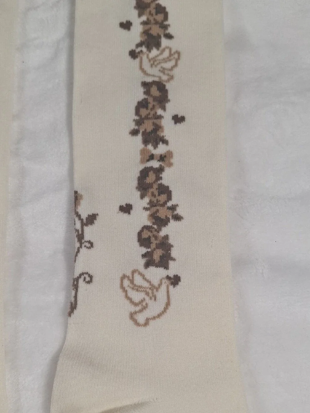 Innocent World Ivory Dove Floral Garland OTK Socks | Classic Lolita 🤍